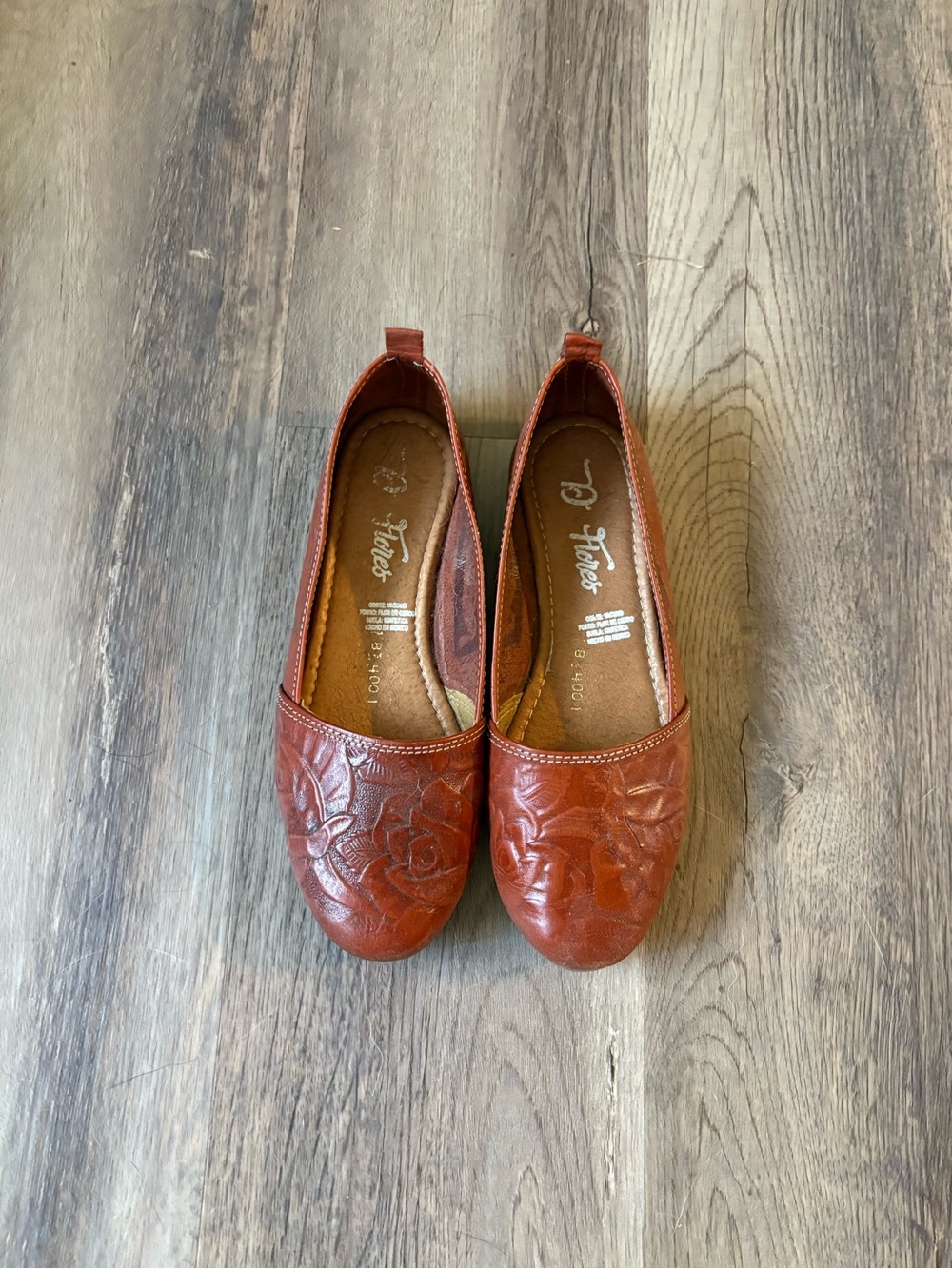 Embossed Leather Flats in Brown size 7